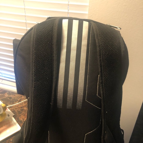 Adidas 028685 Large Black White Backpack Size 17”x12”x9” - Picture 10 of 15